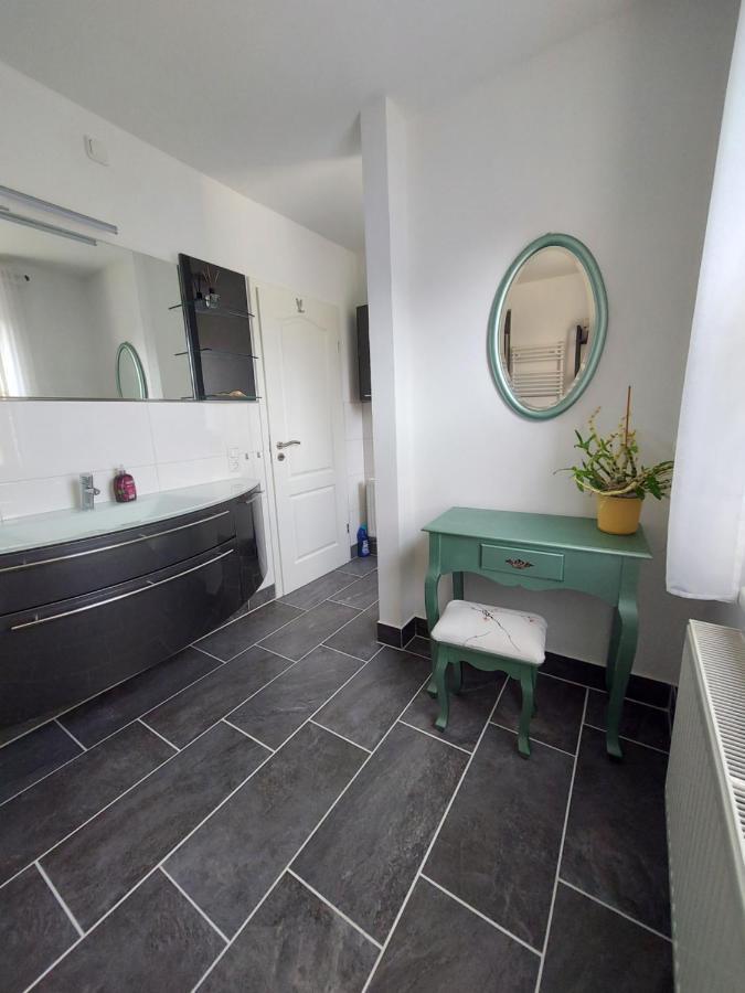 Paul Hille Apartment *
